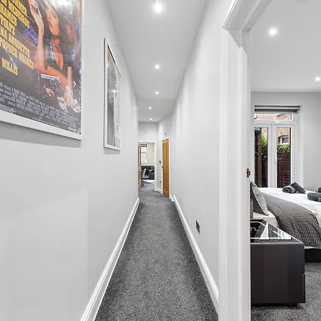 Modern Apartment In Shepherds Bush, Near Westfield Londres Exterior foto