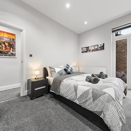 Modern Apartment In Shepherds Bush, Near Westfield Londres Exterior foto