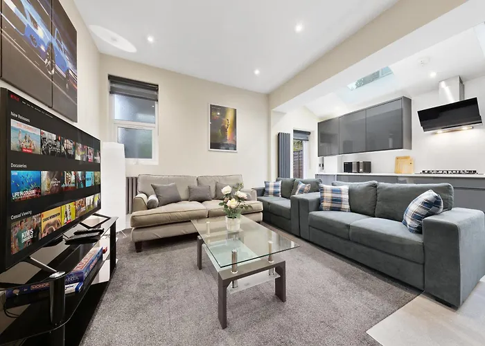 Modern Apartment In Shepherds Bush, Near Westfield